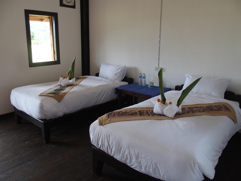 Thongdam Guesthouse Ban O エクステリア 写真